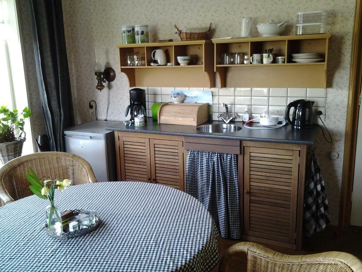 Bed and Breakfast De Wylgepleats Jutrijp Zewnętrze zdjęcie